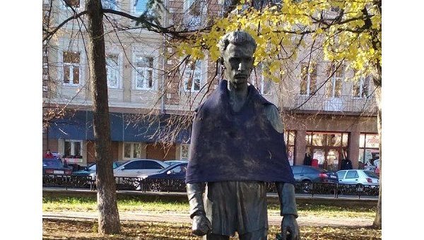 Памятник Шандору Петефи в Ужгороде