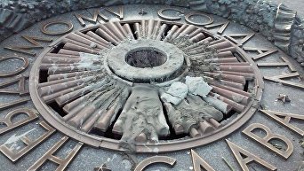 В Киеве Вечный огонь снова залили цементом