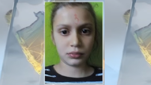 Девочка, которой поставили оценку на лбу в одной из школ Закарпатской области
