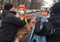 Активистки Femen разделись возле Администрации президента
