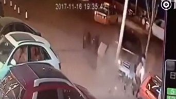 Везучий китаец избежал смерти дважды за 10 секунд