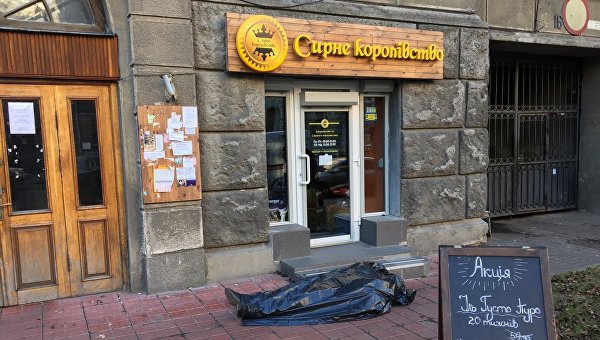 В Киеве возле магазина умер мужчина