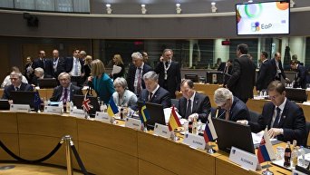 Петр Порошенко на пленарной сессии саммита Восточного партнерства в Брюсселе