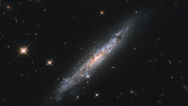NASA показало уникальную взрывную галактику