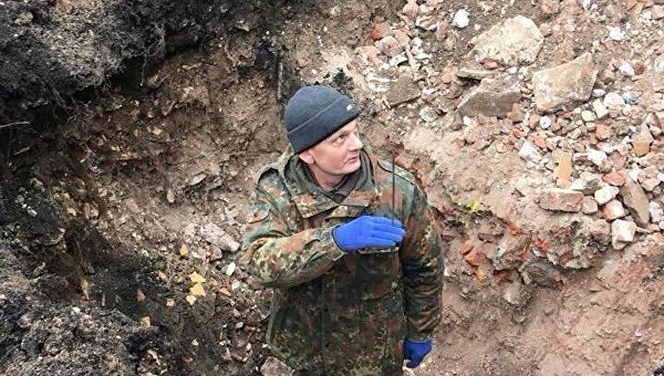 В Харькове раскопали могилу большевика Руднева