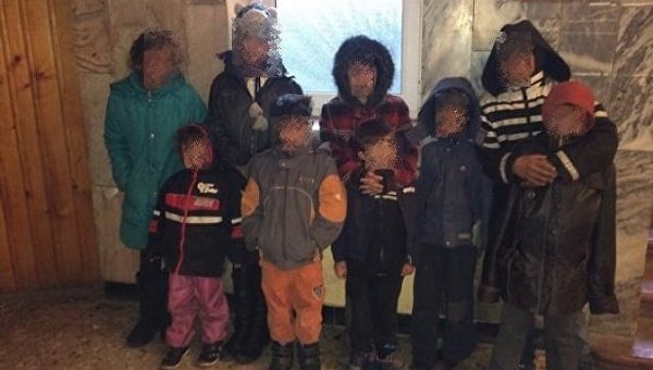Мать-одиночка бросила 9 детей на вокзале в Мукачево