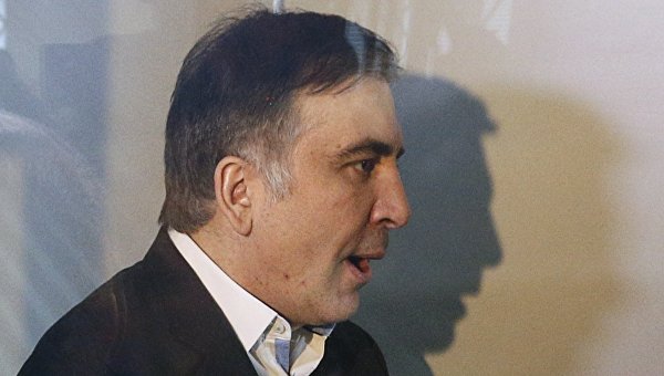 Саакашвили  в зале суда во время избрания меры пресечения