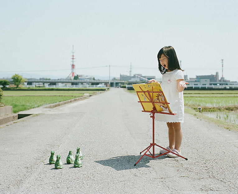 Японский фотограф Тоёкацу Нагано делает потрясающие снимки свой дочери