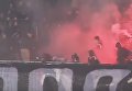 Кровавое побоище фанатов на футбольном матче в Сербии. Видео