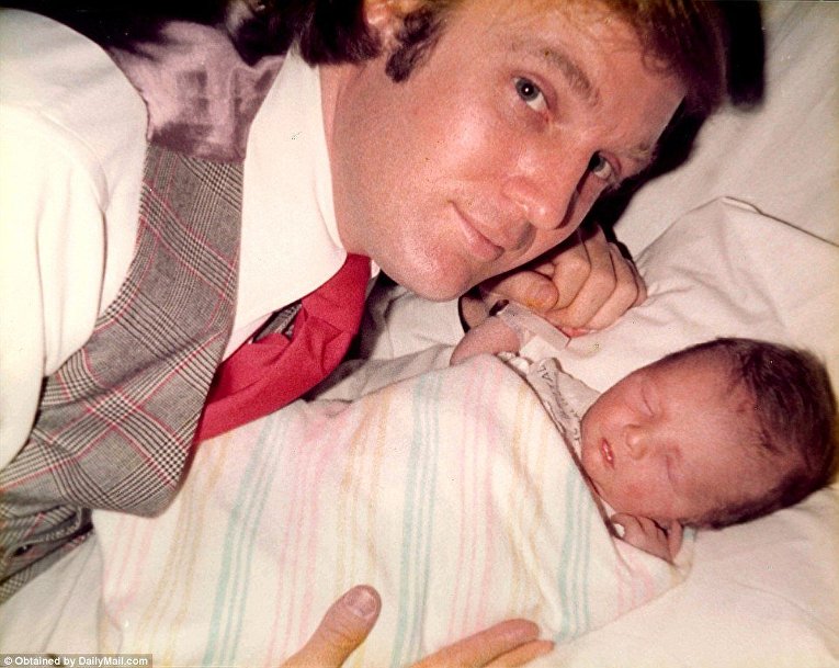 Дональд Трамп со своим первенцем, Дональдом Трампом-младшим