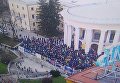 Сторонники Саакашвили штурмуют Октябрьский дворец в Киеве