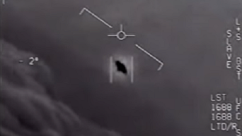 Пентагон выложил видео перехвата НЛО. Видео