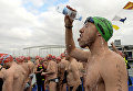Традиционные соревнования по плаванью на Рождество прошли в Барселоне