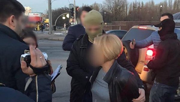 В Киевской области женщина-чиновник погорела на взятке в виде иномарки