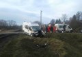 Поезд и скорая помощь столкнулись во Львовской области