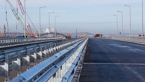 Минтранс РФ опубликовал фото готового участка Крымского моста