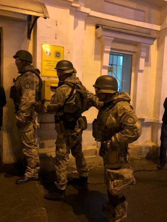 Захватчик здания Укрпочты в Харькове задержан, заложники освобождены