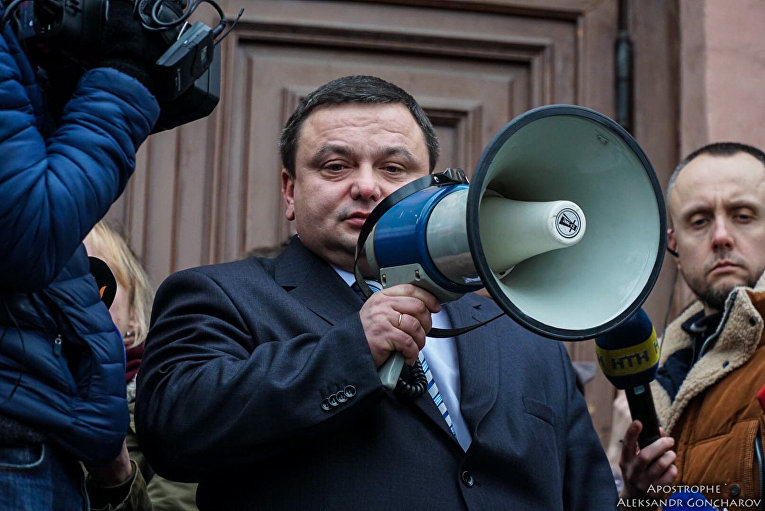 В Киеве сотни активистов требуют от полиции найти убийц юристки Ноздровской