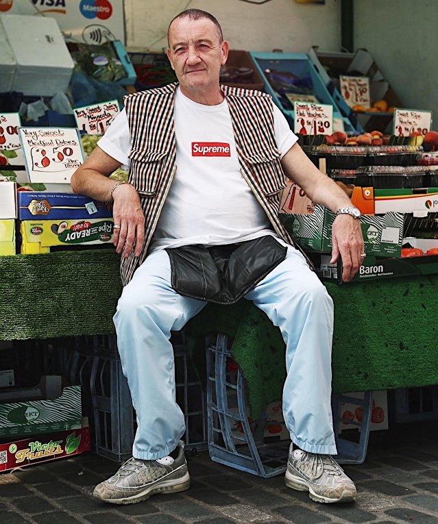57-летний продавец овощей стал иконой уличной моды