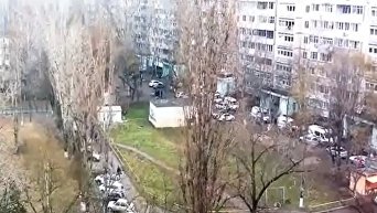 В Одессе прощалась с убитым фельдшером колонна из неотложек. Видео