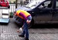 Китайский бизнесмен в течение трех лет убирает улицу