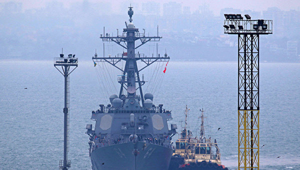 Эсминец ВМС США Карни (Carney DDG64) в порту Одессы