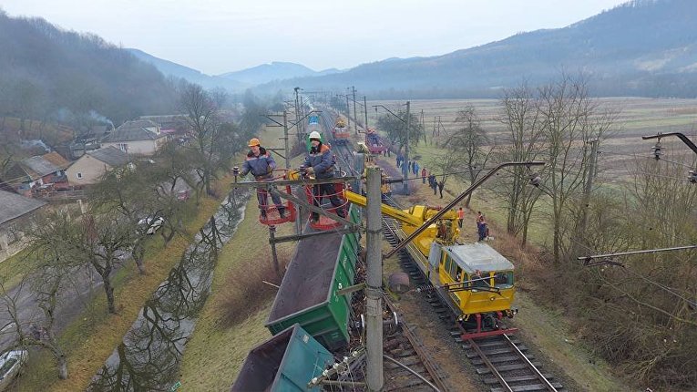В Закарпатской области поезд сошел с рельсов