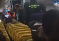 В Испании вынужденно сел самолет из-за двух пьяных пассажиров