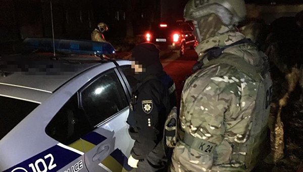 Харьковская СБУ поймала на взятке трех патрульных