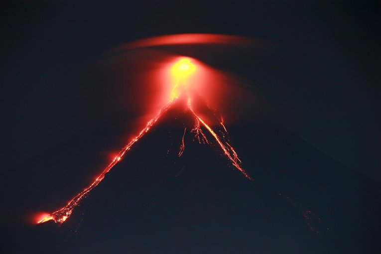 Извержение вулкана Майон на Филиппинах