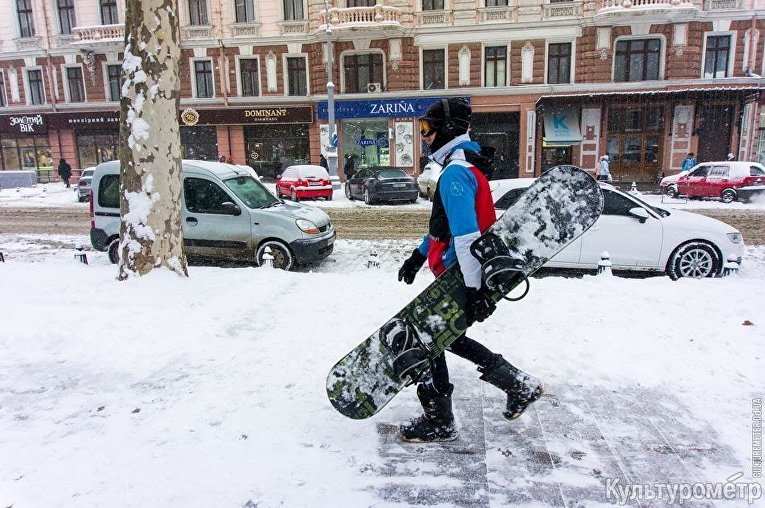 Одессу завалило снегом