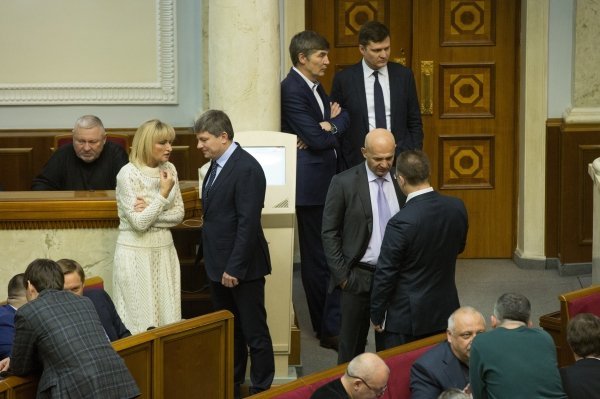 Рада приняла закон об обеспечении суверенитета на Донбассе