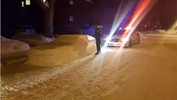 Авто из снега