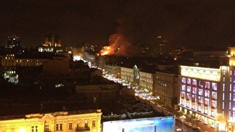 В центре Киева возник масштабный пожар