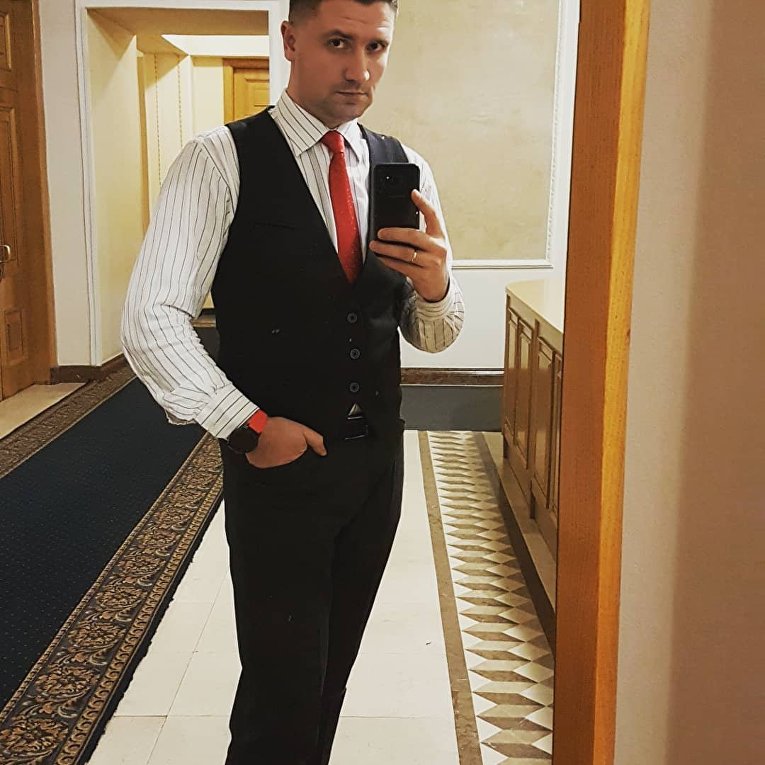 Руководитель пресс-службы Администрации президента Украины Андрей Жигулин завел блог в Instagram
