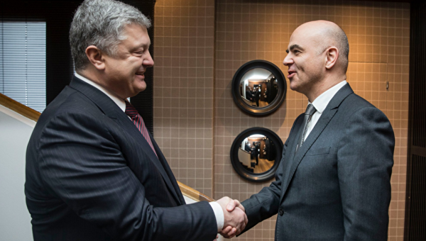 Президент Украины Петр Порошенко в Давосе провел встречу с швейцарским коллегой Аленом Берсе