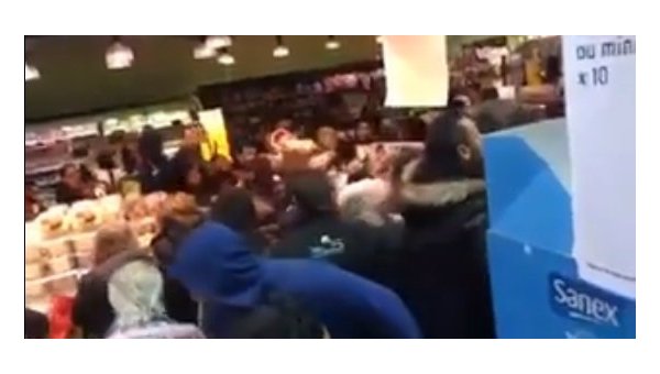 Массовые драки во французских супермаркетах из-за скидок на Нутеллу