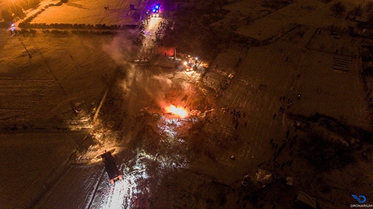 Крушение вертолета Ми-8 в Кременчуге. Пожар на месте ЧП