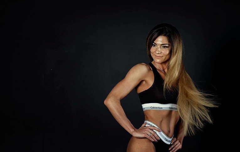 Чемпионка по фитнес-бикини Марина Андриенко