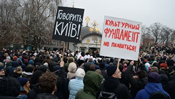 Ситуация у Десятинного монастыря в Киеве