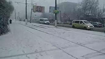 Снегопад накрыл Одессу. Видео