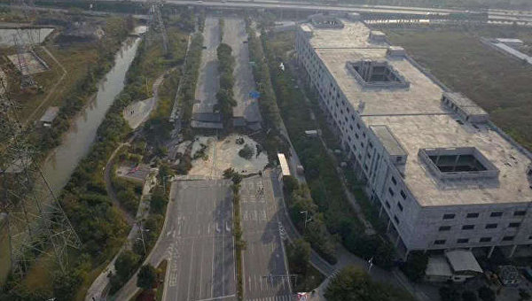 В Китае рухнула автотрасса над метро