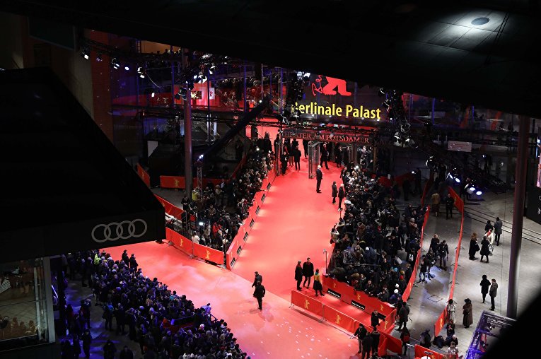 Красная дорожка на 68-й Берлинском международном кинофестивале в Берлине. Показ фильма «Остров собак» , 15 февраля 2018 года.