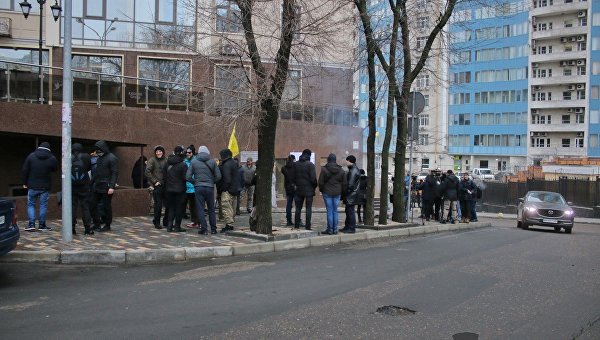 Акция протеста под стенами консульства Российской Федерации на Гагаринском плато в Одессе