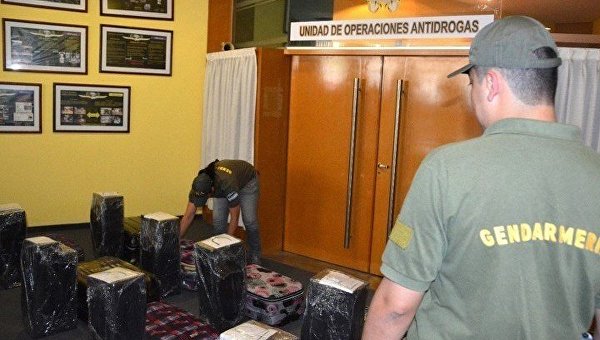 Чемоданы с кокаином в посольстве России в Аргентине