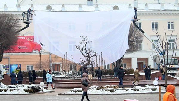 Памятник Дерево свободы, установленный в Виннице на месте бюста Шевченко