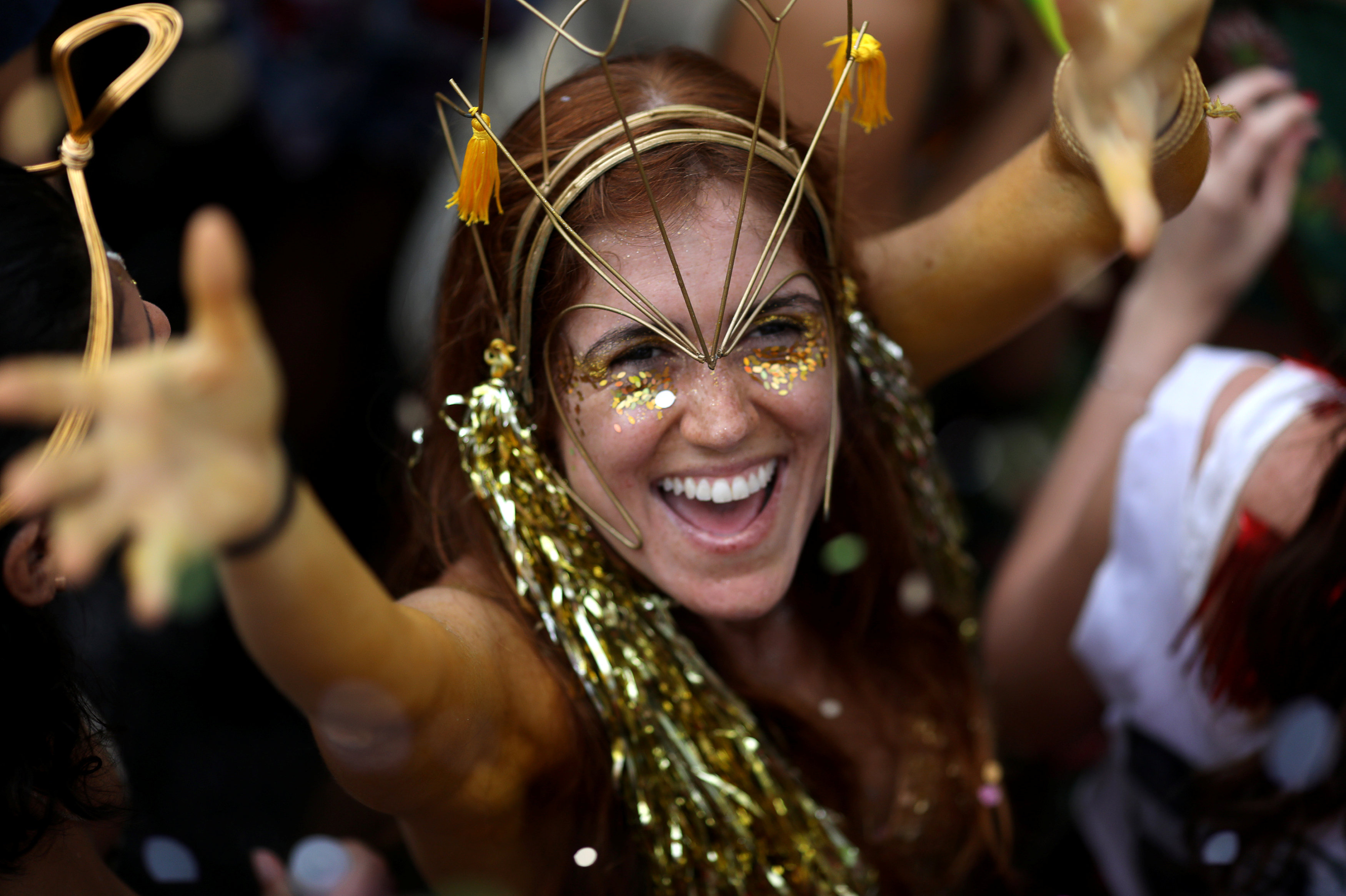 Горячие бразильские девушки на карнавале в Рио: фото