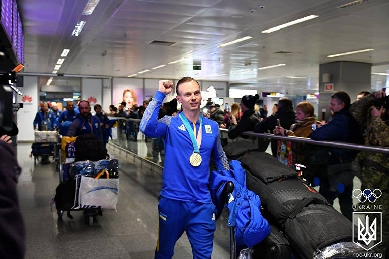 Олимпийский чемпион Александр Абраменко в аэропорту Борисполь