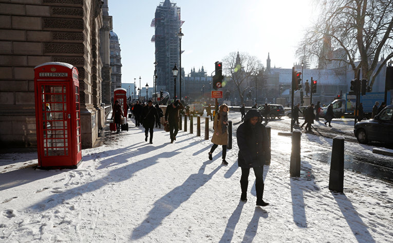 Лондон накрыли снегопады
