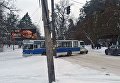 В Черкассах троллейбус вылетел с дороги